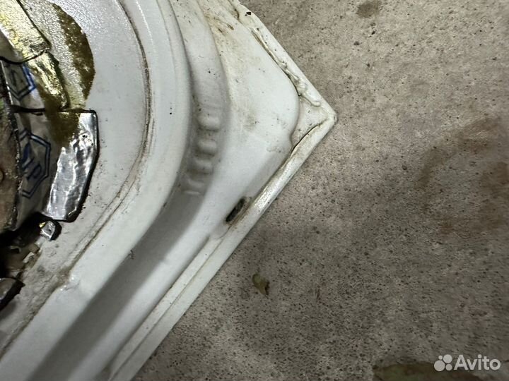 Дверь перед лев priora