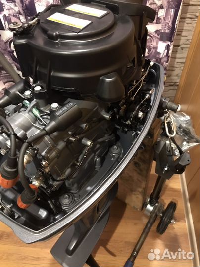 Лодка с мотором