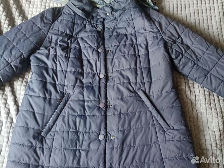 Женская демисезонная куртка 54 р