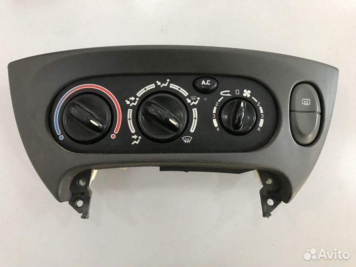 Блок упр. печкой на Renault Scenic 1