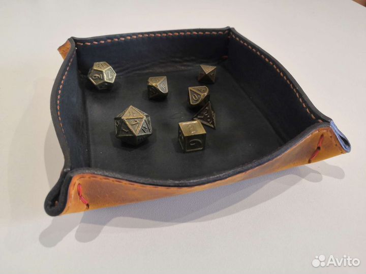 Дайстрей для кубиков из натуральной кожи