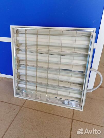 Светильник потолочный