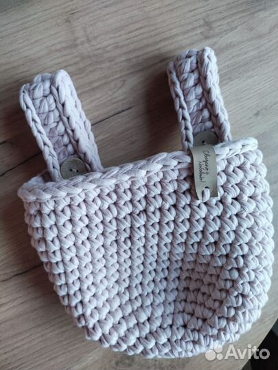 Вязанная подвесная корзинка