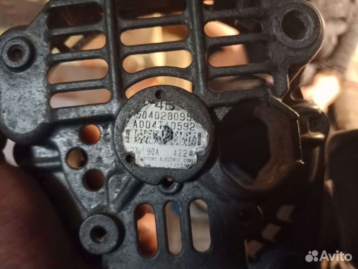 Генератор Iveco Stralis