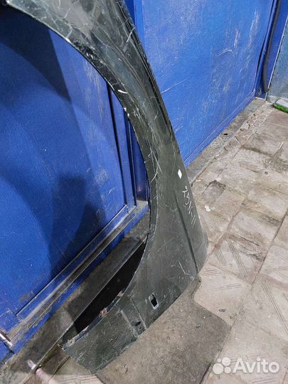 Крыло левое на BMW e39