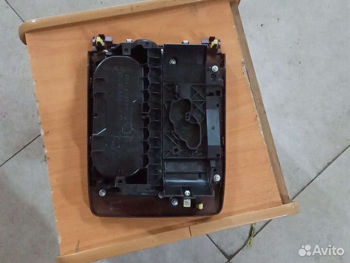 Накладка консоли Toyota Camry V50