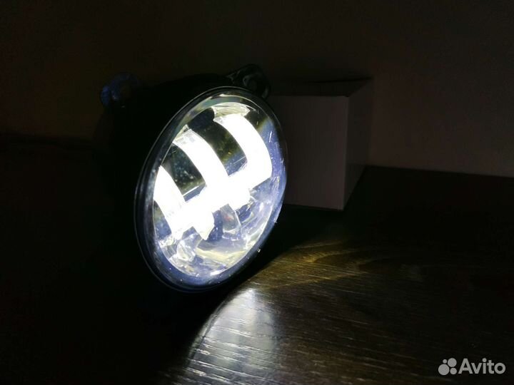 Яркие противотуманные фары LED Гранта Ларгус 50W