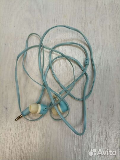 Наушники проводные