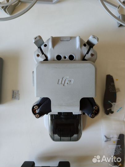Квадрокоптер Dji mini 2 fly more combo