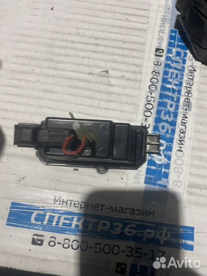 Фонарь подсветки номера правый Kia Stinger 1 CK бу