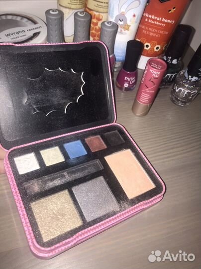 Лот косметики