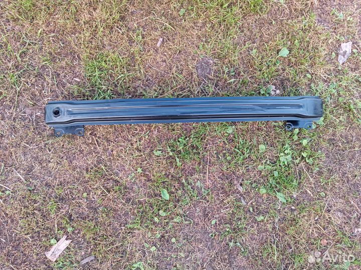 Усилитель заднего бампера skoda yeti