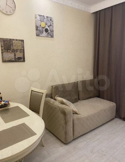 2-к. квартира, 84 м², 8/9 эт.