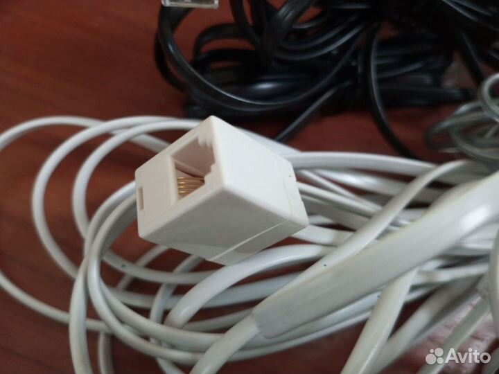 Телефонные провода