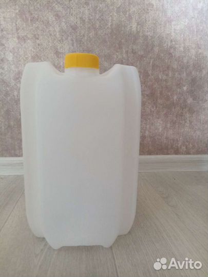 Канистра 10л пищевая. В наличии 3 шт