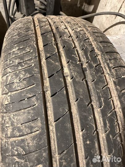 Duraturn Mozzo 4S+ 215/60 R16