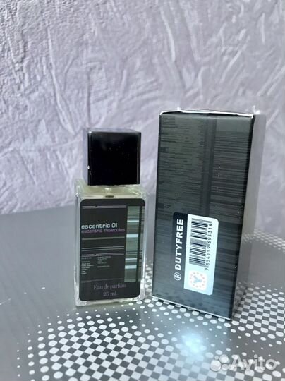 Escentric Molecules Molecule 01