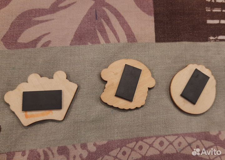 Магниты на холодильник