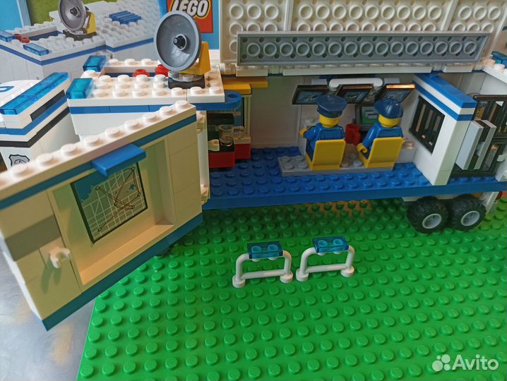 Lego city 60044 полный набор в хорошем состоянии