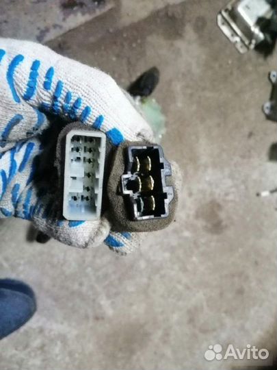 Переключатель подрулевой Kia Spectra