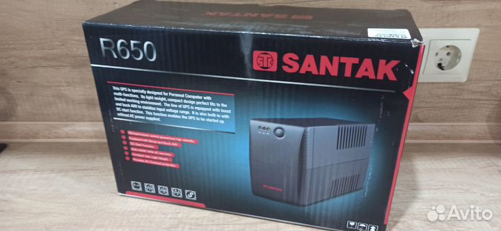 Новые бесперебойники santak R650
