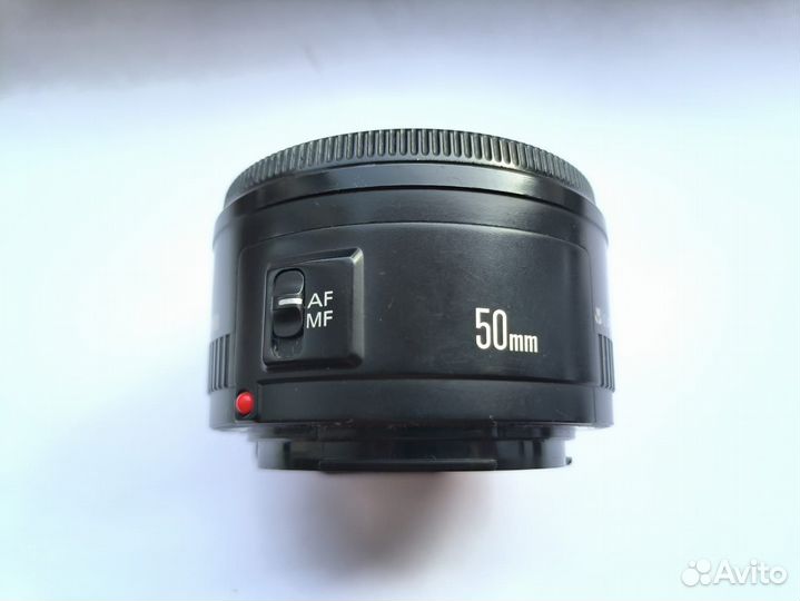 Объектив Canon EF 50mm f/1.8 II