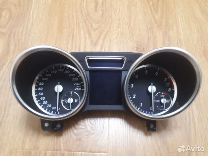 Щиток приборов мерседес мл166 гл166
