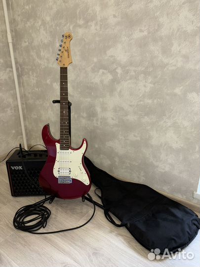 Электрогитара Yamaha pacifica 012