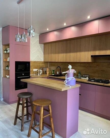 Кухня новая