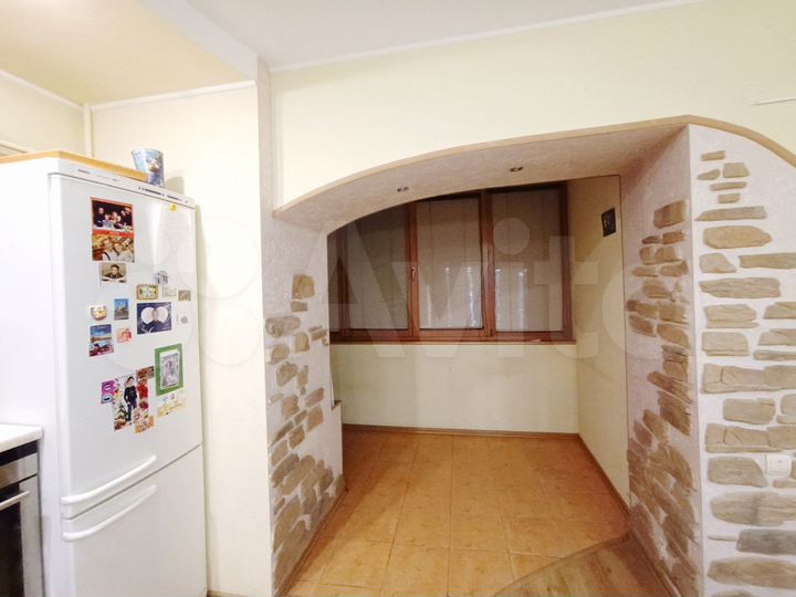 2-к. квартира, 95 м², 3/6 эт.