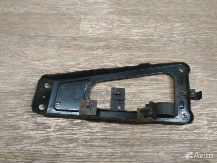 Кронштейн выпускного коллектора Chevrolet Lacetti