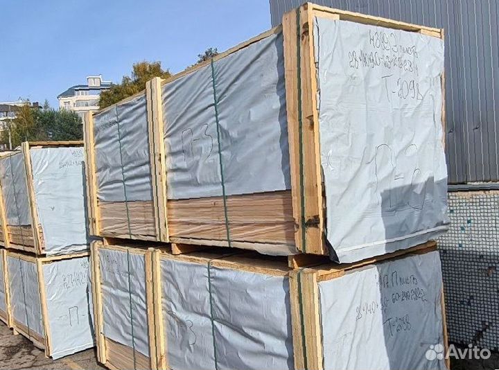 Площадка для лестниц Экстра 40x1000x3.0 Цельноламе