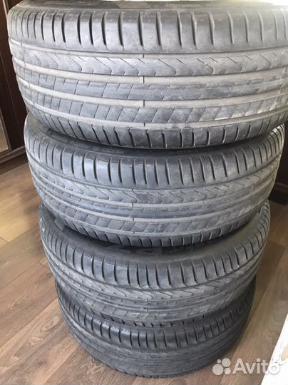 Pirelli Cinturato P7 215/55 R16