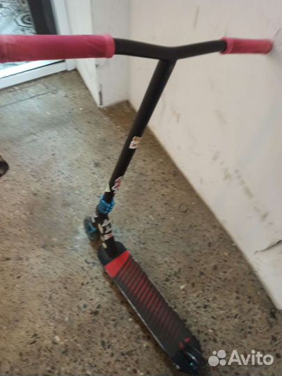 Трюковой самокат