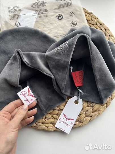 Новые велюровые шапки family look мама дочка