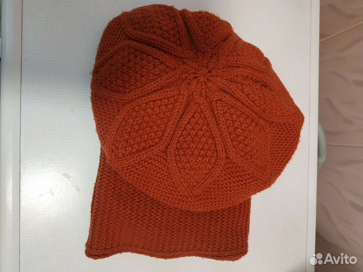 Берет и шарф