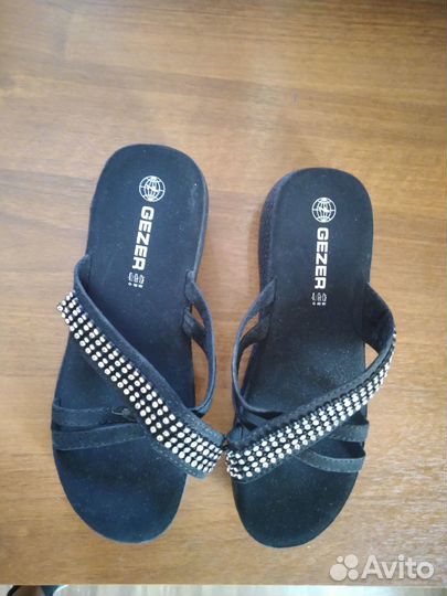 Шлепанцы для бассейна,тапки и перчатки новые