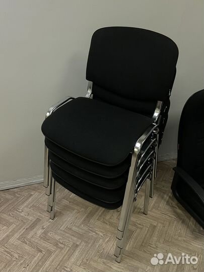 Компьютерное офисное кресло