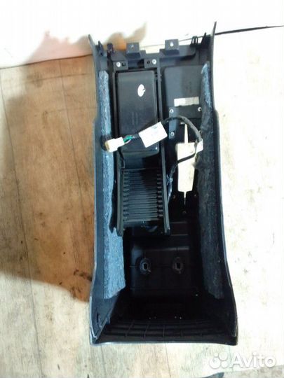 Подлокотник Great Wall Hover H3 4G63S4M 2014