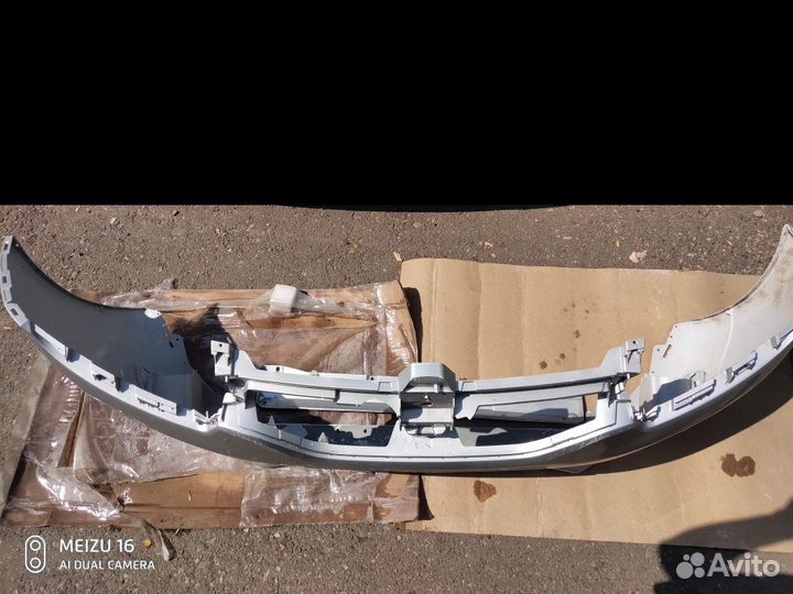 Бампер передний LADA xray 2016 в отличном состояни