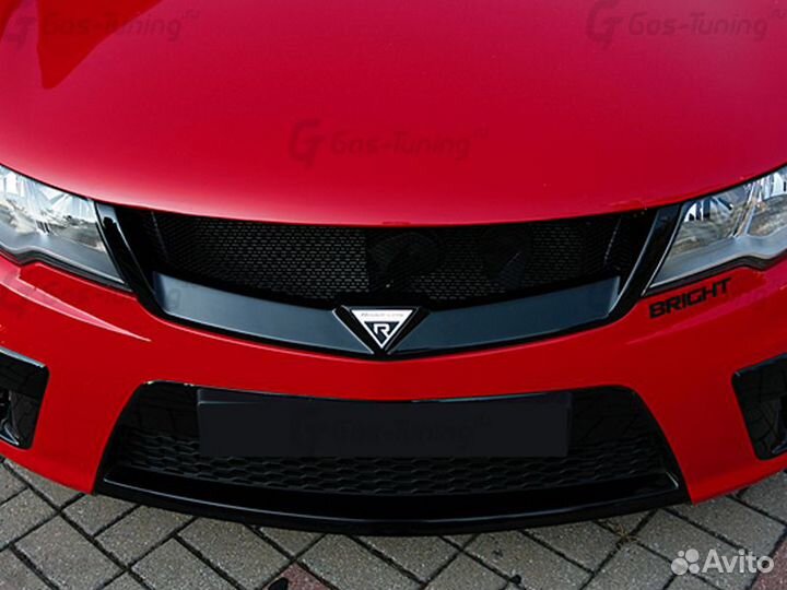 Решетка радиатора на Kia Cerato Forte