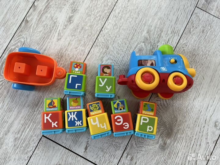 Развивающая игрушка паровозик, интерактивная
