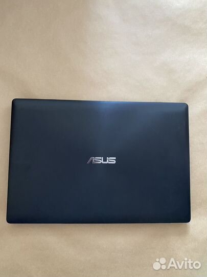 Ноутбук Asus P553M
