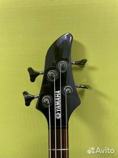 Бас гитара Yamaha RBX374