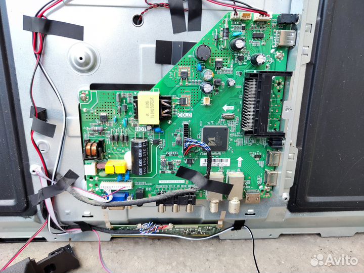 Телевизор Centek CT-8232 (Разбор)(По запчастям)