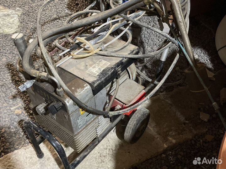 Безвоздушный окрасочный агрегат Финиш-211-2