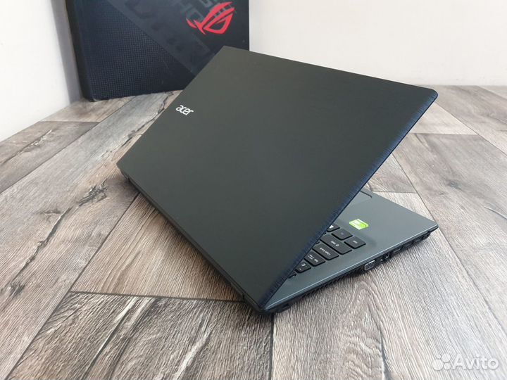 Acer aspire E5-573G в отличном состоянии