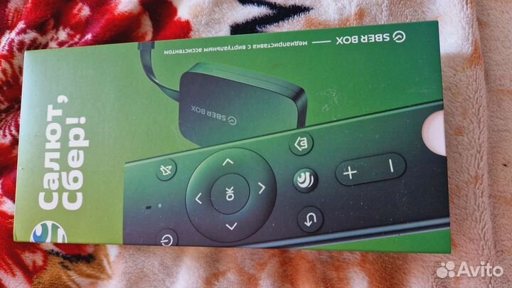 Тв приставка. Салют сбер Sber box