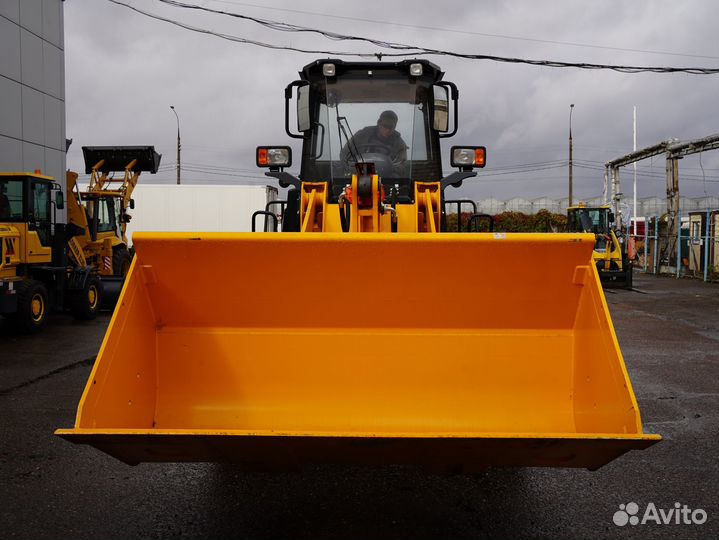 Фронтальный погрузчик Lonking LG833H, 2023
