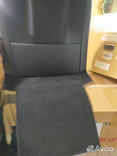 Накладка спинки вод сиденья lexus RX350